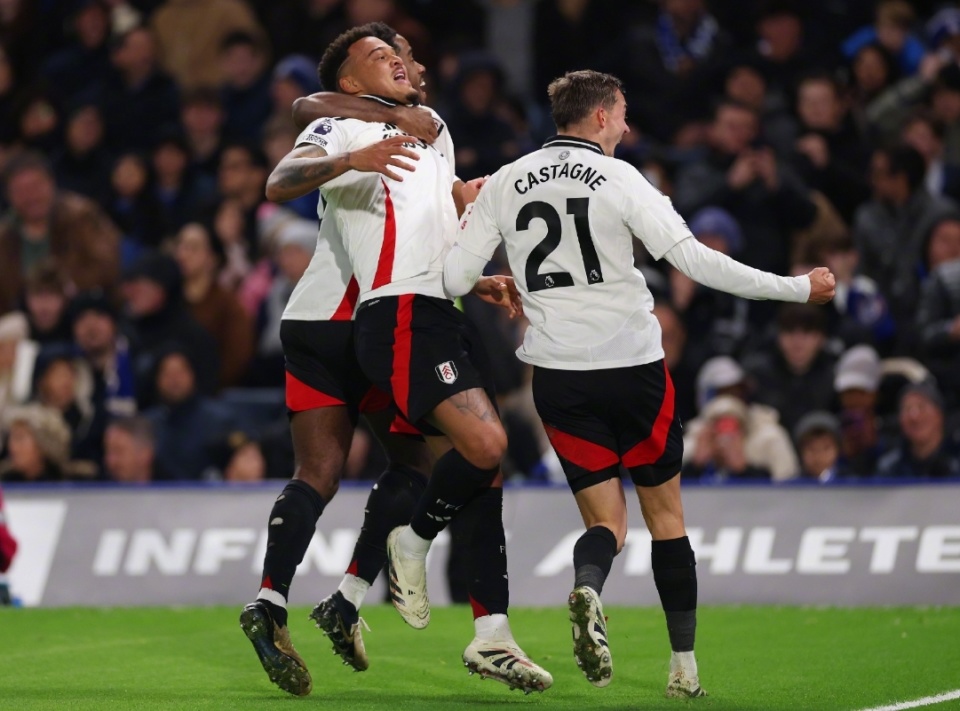 科维奇捧起奖杯！G2大战五图逆转Vitality，夺得他们的2025年首冠